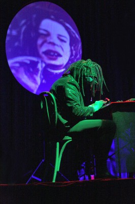 TalkingLightLive3